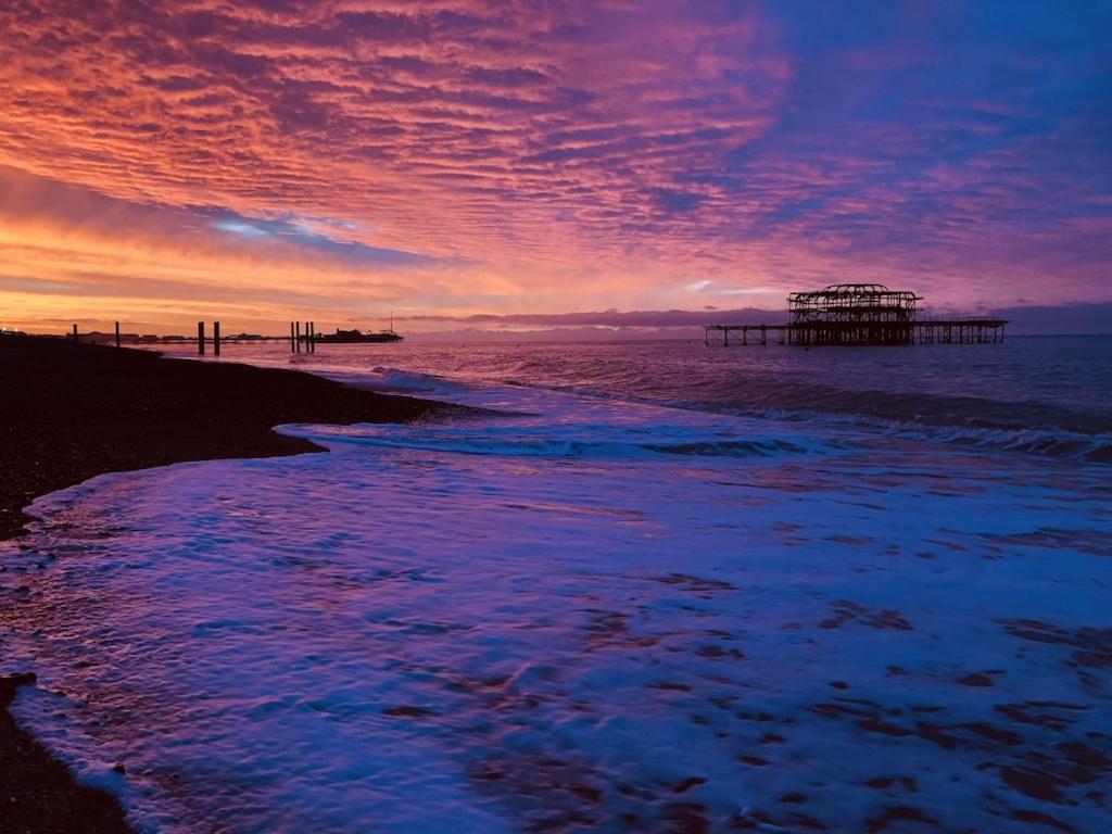 Central Brighton Flat, 3 Bedrooms, Sleeps 6, Close To Shops And Beach Bagian luar foto